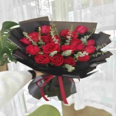 19支红玫瑰尤加利花束