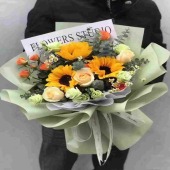 3支向日葵3支香槟玫瑰鲜花花束绿色包装