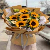 6支向日葵搭配香槟桔梗花束