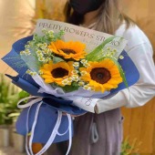 3支向日葵搭配洋甘菊喷泉草花束