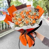 【万圣节】19颗棒棒糖搭配白色满天星万圣节花束