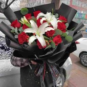 11支红玫瑰1支百合花束