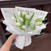 11支白色郁金香花束送女友送闺蜜生日花束