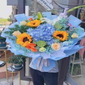 3支向日葵1支绣球剑兰莲蓬混搭花束