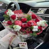 11支红玫瑰苹果花束圣诞节花束鲜花店送花上门