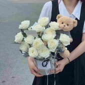 【天生可爱】19支白玫瑰抱抱桶加小熊一个鲜花花束送女友送媳妇花店送花上门