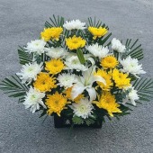 21支黄白菊1支百合菊花花篮