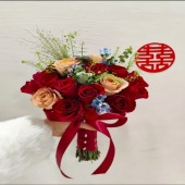 【白头偕老】19支红玫瑰卡布奇诺搭配蓝星花手捧花结婚手捧领证手捧花花店送花上门
